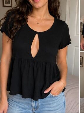 Kimchi Blue Size Medium Black Babydoll Top Short Sleeve Keyhole Front Blouse
